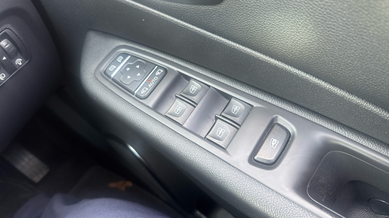 Renault Captur 0.9 TCE 90 Dynamique S Nav 5dr Petrol Hatchback